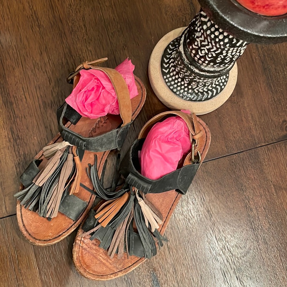011 Matisse Barcelona Sandals